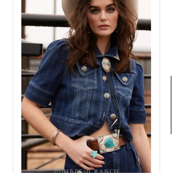 Double D Ranch Set - Picture 1 of 16